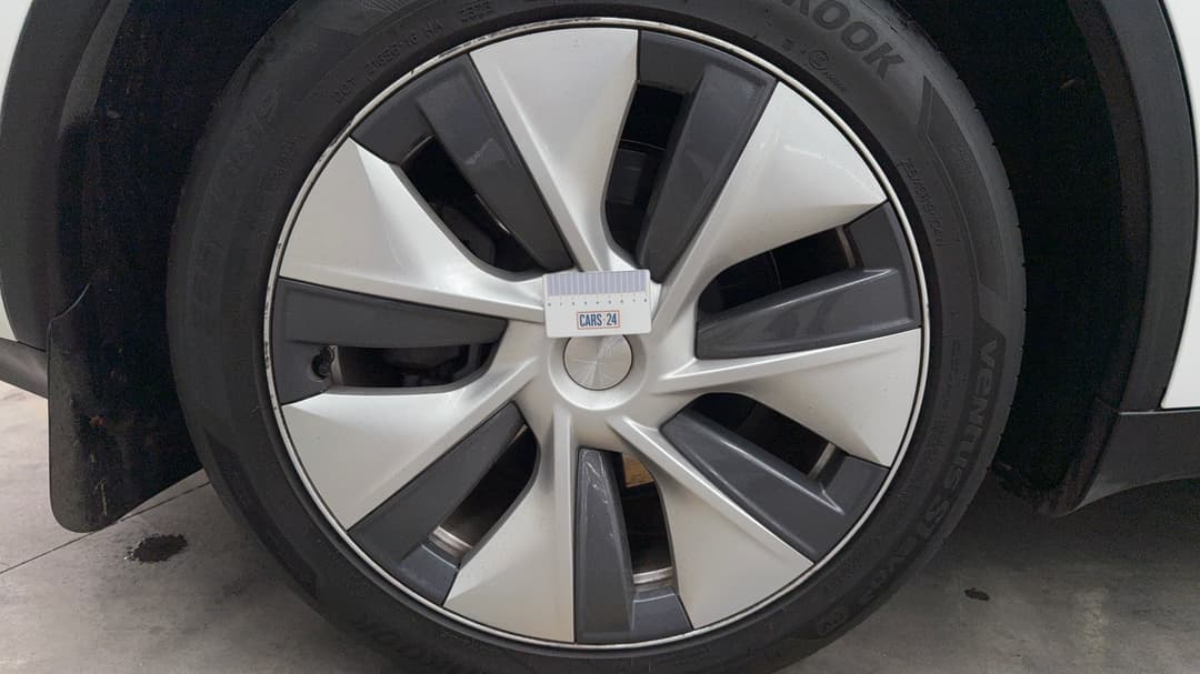 2023 Tesla Model Y Long Range, Automatic, 38719 km, Wheels Rim Rear RHS Gutter Rash