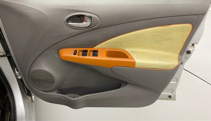 2011 Toyota Etios VX, Petrol, Manual, 92,279 km, Driver Side Door Panels Control