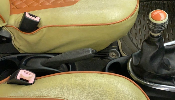 2011 Toyota Etios VX, Petrol, Manual, 92,279 km, Gear Lever