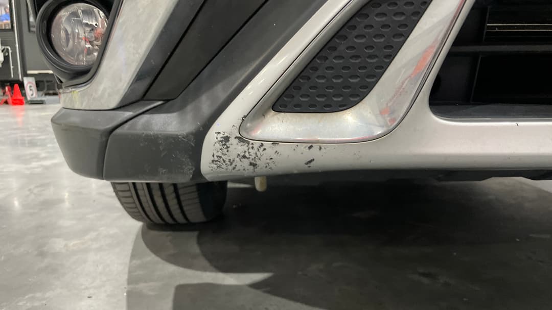 2018 Mitsubishi Outlander Ls 7 Seat (2WD), Automatic, 120030 km, Bumper Front Scratch