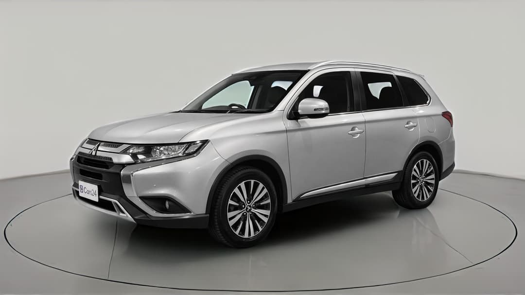 2018 Mitsubishi Outlander Ls 7 Seat (2WD), Automatic, 120030 km, Left Front Diagonal (45- Degree) View