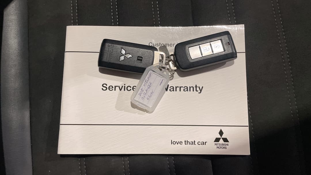 2018 Mitsubishi Outlander Ls 7 Seat (2WD), Automatic, 120030 km, Key Close-up