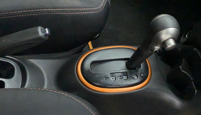 2018 Nissan Micra XL CVT, Petrol, Automatic, 27,903 km, Gear Lever