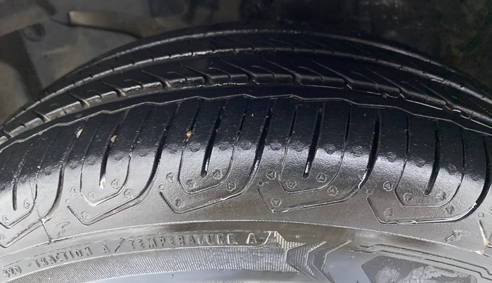 2016 Honda Jazz 1.5 VX I DTEC, Diesel, Manual, 37,960 km, Left Front Tyre Tread