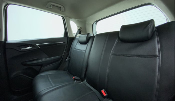 2016 Honda Jazz 1.5 VX I DTEC, Diesel, Manual, 37,960 km, Right Side Rear Door Cabin
