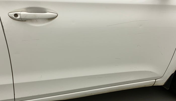 2016 Hyundai Elite i20 MAGNA 1.2, Petrol, Manual, 71,388 km, Driver-side door - Slightly dented