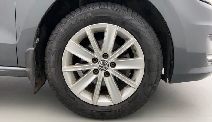 2015 Volkswagen Vento HIGHLINE PETROL, Petrol, Manual, 63,072 km, Right Front Wheel