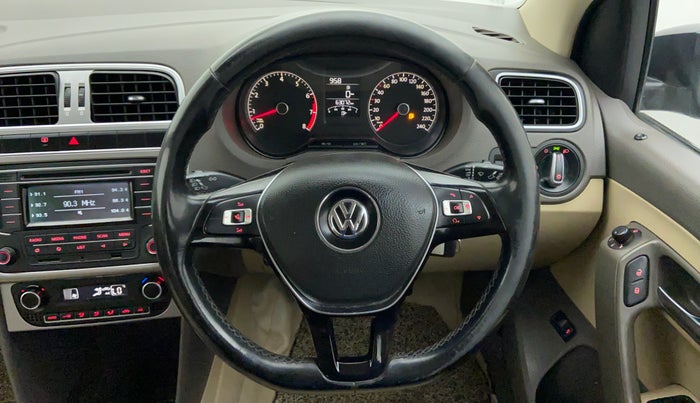 2015 Volkswagen Vento HIGHLINE PETROL, Petrol, Manual, 63,072 km, Steering Wheel Close Up