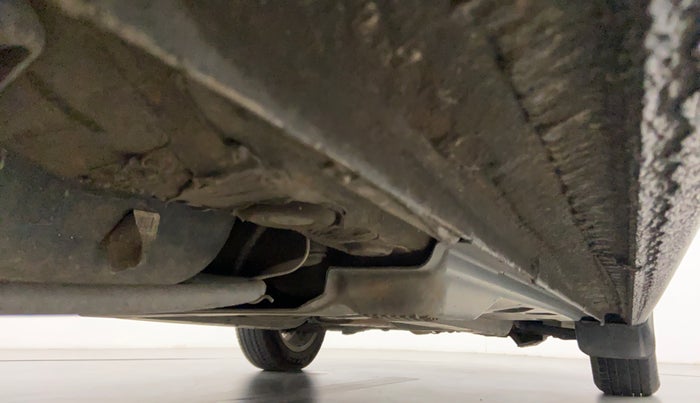 2015 Volkswagen Vento HIGHLINE PETROL, Petrol, Manual, 63,072 km, Right Side Underbody