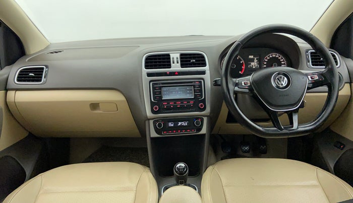 2015 Volkswagen Vento HIGHLINE PETROL, Petrol, Manual, 63,072 km, Dashboard