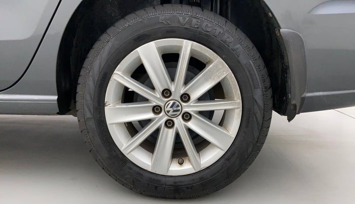 2015 Volkswagen Vento HIGHLINE PETROL, Petrol, Manual, 63,072 km, Left Rear Wheel