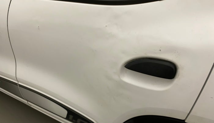 2019 Renault Kwid RXT 1.0 AMT (O), Petrol, Automatic, 25,711 km, Rear left door - Slightly dented