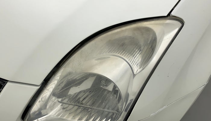 2011 Maruti Swift LXI D, CNG, Manual, 80,296 km, Left headlight - Faded