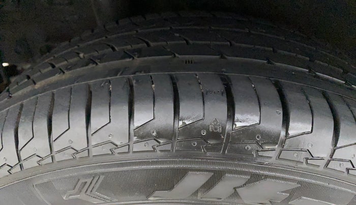 2020 Hyundai VENUE SX 1.0 TURBO, Petrol, Manual, 65,341 km, Right Rear Tyre Tread