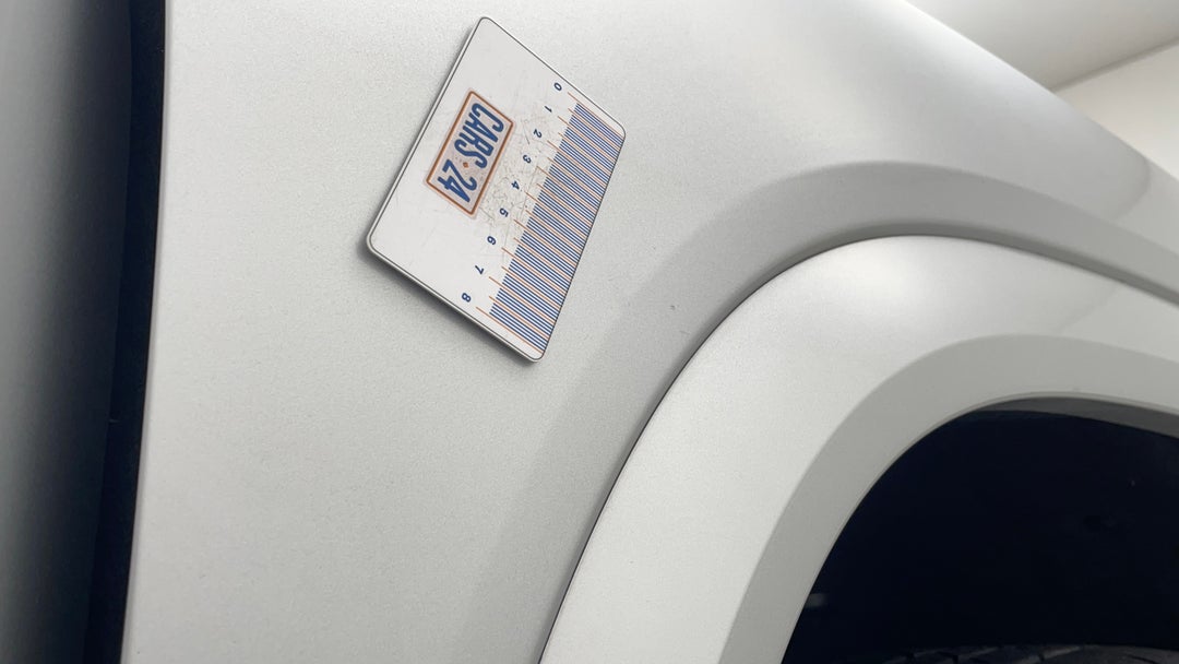 2018 Holden Acadia Ltz-v (2wd), Automatic, 82974 km, Quarter Panel Front RHS Guard Dent