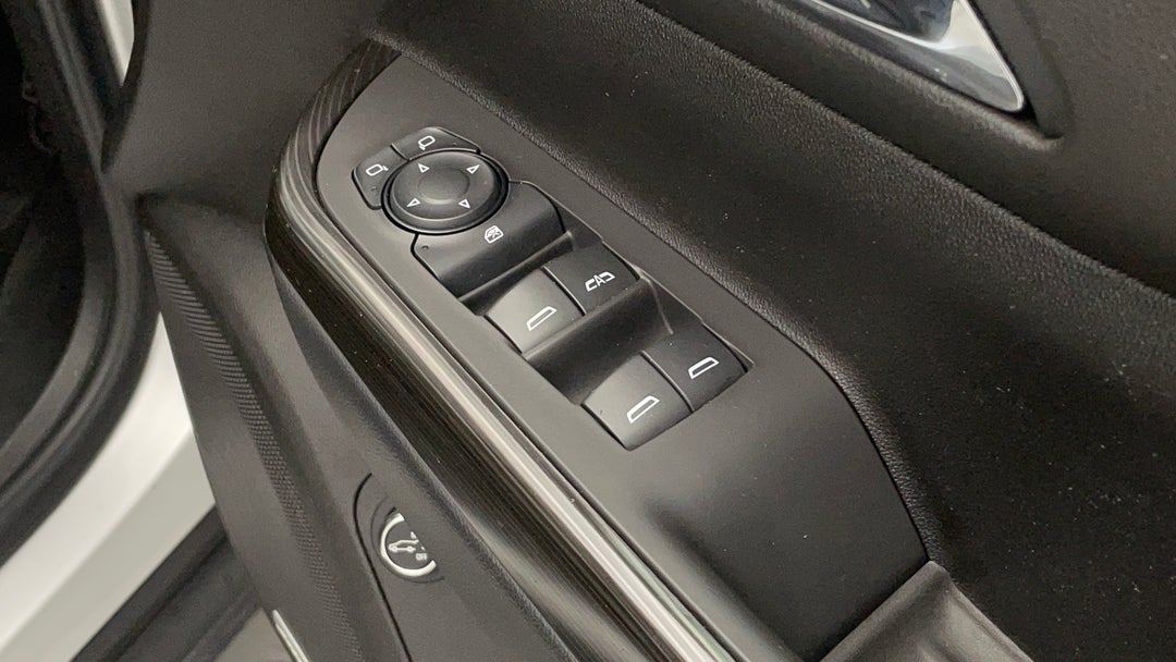 2018 Holden Acadia Ltz-v (2wd), Automatic, 82974 km, Drivers Side Door Panel Controls