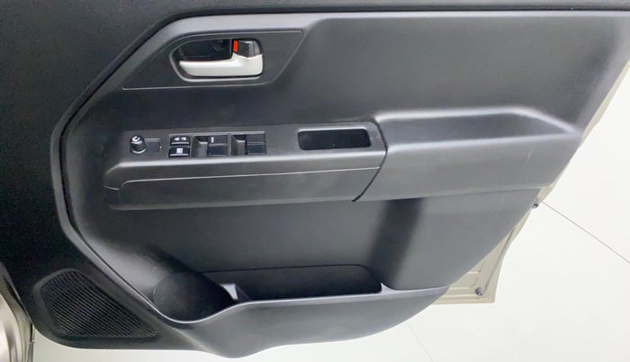 2019 Maruti New Wagon-R VXI 1.0, Petrol, Manual, 19,778 km, Driver Side Door Panels Control