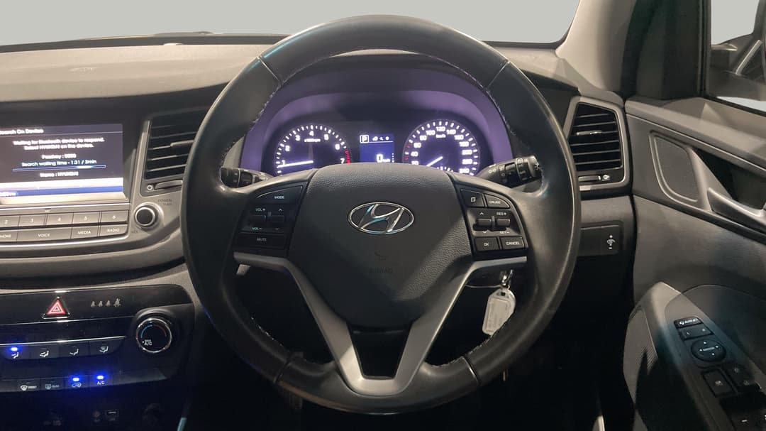 2017 Hyundai Tucson Active X (FWD), Automatic, 72884 km, Steering Wheel Close-up