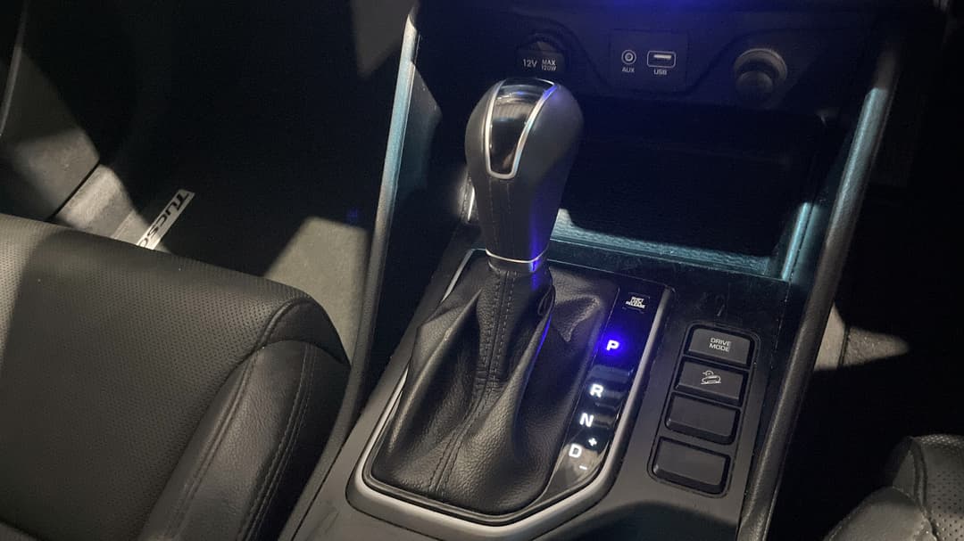 2017 Hyundai Tucson Active X (FWD), Automatic, 72884 km, Gear Lever 