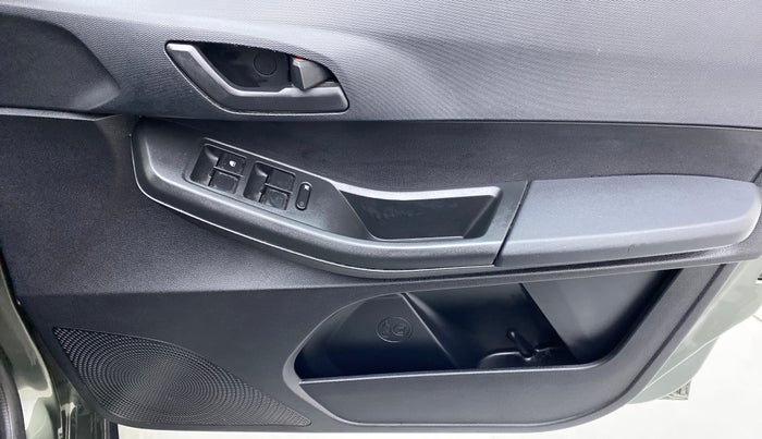 2022 Tata TIAGO NRG XZ AMT, Petrol, Automatic, 2,499 km, Driver Side Door Panels Control