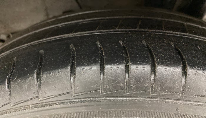 2019 Hyundai NEW SANTRO SPORTZ CNG, CNG, Manual, 39,957 km, Left Rear Tyre Tread