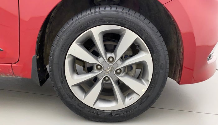 2017 Hyundai Elite i20 ASTA 1.2 DUAL TONE, Petrol, Manual, 43,875 km, Right Front Wheel