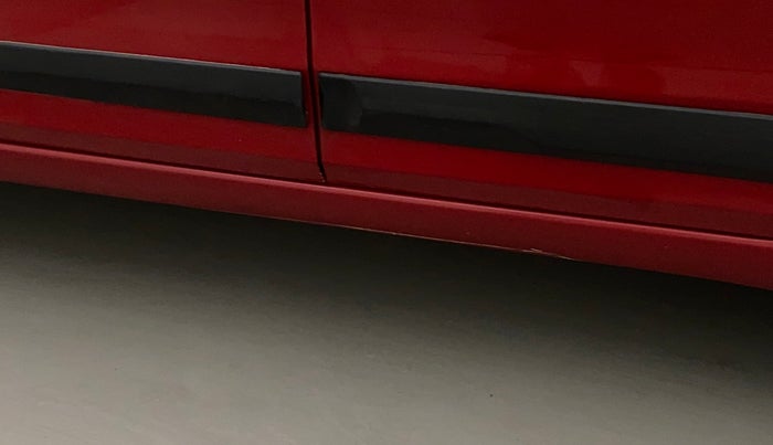 2017 Hyundai Elite i20 ASTA 1.2 DUAL TONE, Petrol, Manual, 43,875 km, Left running board - Minor scratches