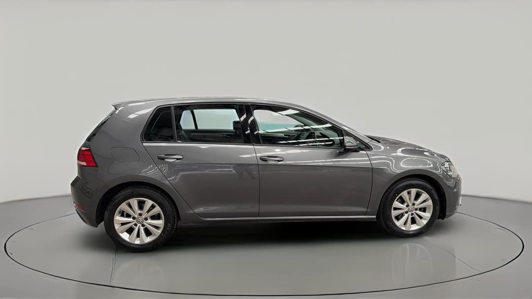 2018 Volkswagen Golf 110 Tsi Trendline, Automatic, 127374 km, Right Side View
