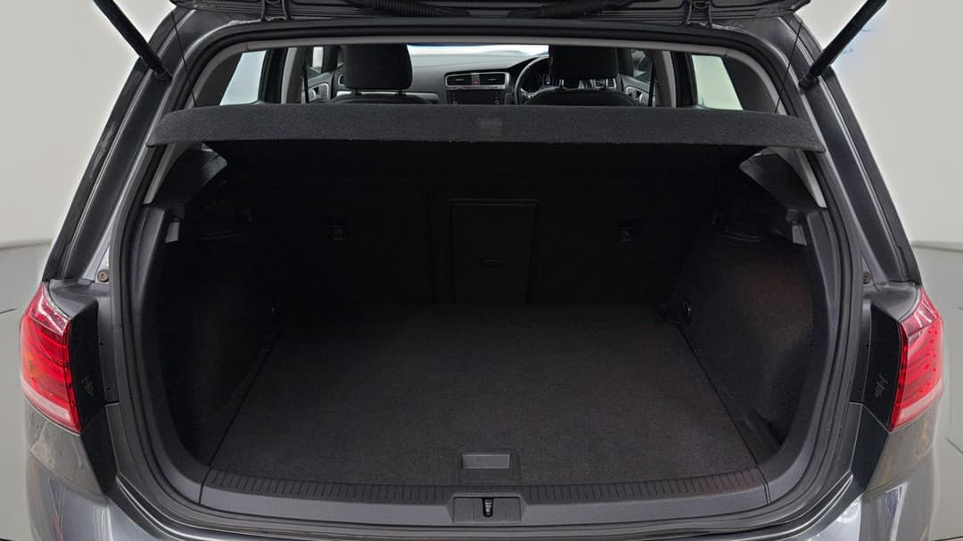 2018 Volkswagen Golf 110 Tsi Trendline, Automatic, 127374 km, Boot Inside View