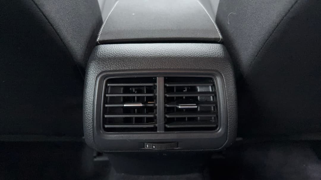2018 Volkswagen Golf 110 Tsi Trendline, Automatic, 127374 km, Rear A/C Vent