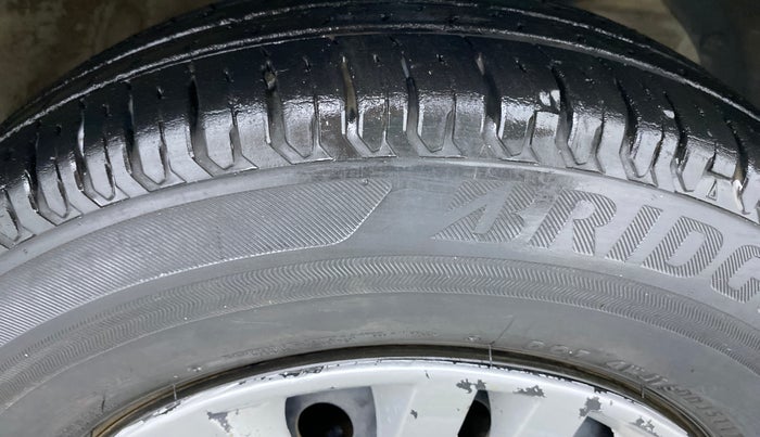 2018 Maruti Dzire VXI, Petrol, Manual, 29,115 km, Right Front Tyre Tread