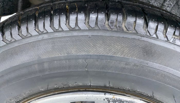 2018 Maruti Dzire VXI, Petrol, Manual, 29,115 km, Right Rear Tyre Tread