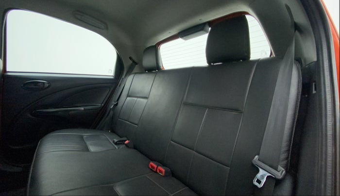 2016 Toyota Etios CROSS 1.2 G, Petrol, Manual, 56,689 km, Right Side Rear Door Cabin