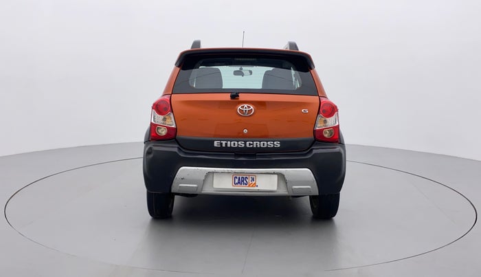 2016 Toyota Etios CROSS 1.2 G, Petrol, Manual, 56,689 km, Back/Rear