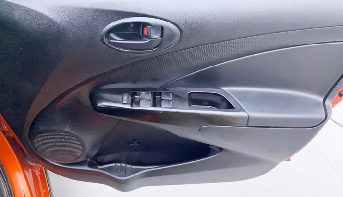 2016 Toyota Etios CROSS 1.2 G, Petrol, Manual, 56,689 km, Driver Side Door Panels Control