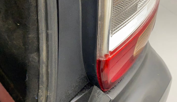 2016 Toyota Etios CROSS 1.2 G, Petrol, Manual, 56,689 km, Right tail light - Minor damage