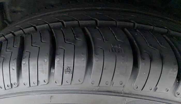 2016 Toyota Etios CROSS 1.2 G, Petrol, Manual, 56,689 km, Left Front Tyre Tread