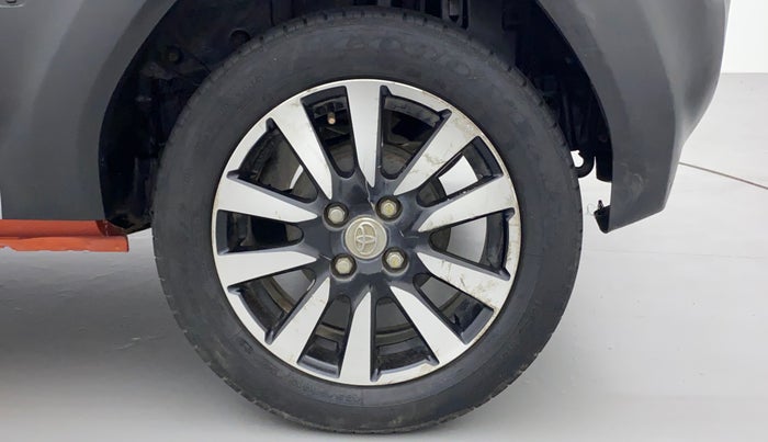 2016 Toyota Etios CROSS 1.2 G, Petrol, Manual, 56,689 km, Left Rear Wheel