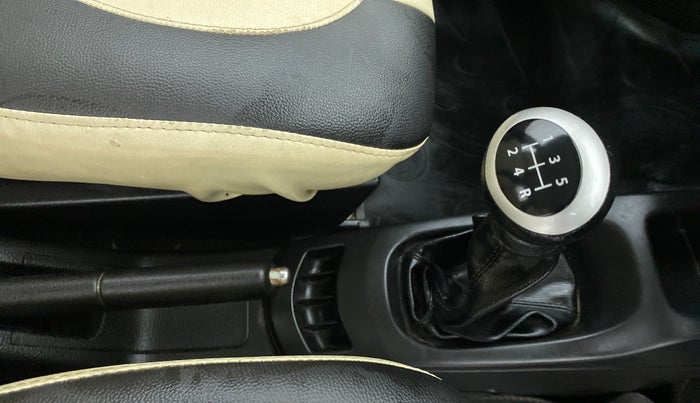 2016 Maruti Wagon R 1.0 VXI ABS AIR BAG, Petrol, Manual, 40,000 km, Gear Lever