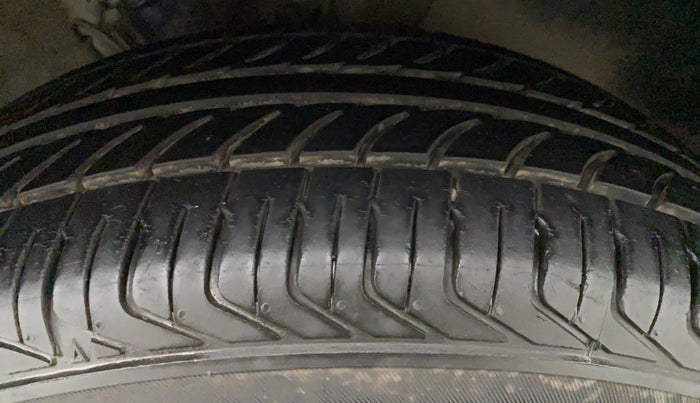 2018 Hyundai Elite i20 SPORTZ 1.2, Petrol, Manual, 41,245 km, Left Front Tyre Tread