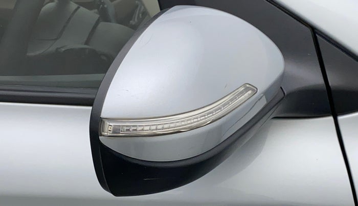 2018 Hyundai Elite i20 SPORTZ 1.2, Petrol, Manual, 41,245 km, Right rear-view mirror - Indicator light has minor damage