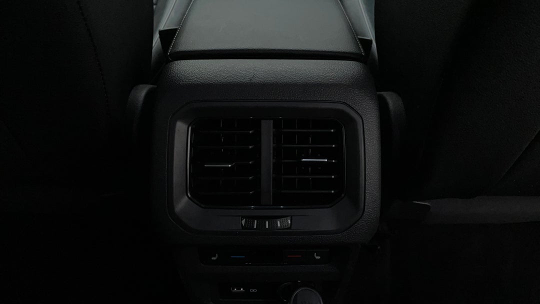 Rear A/C Vent