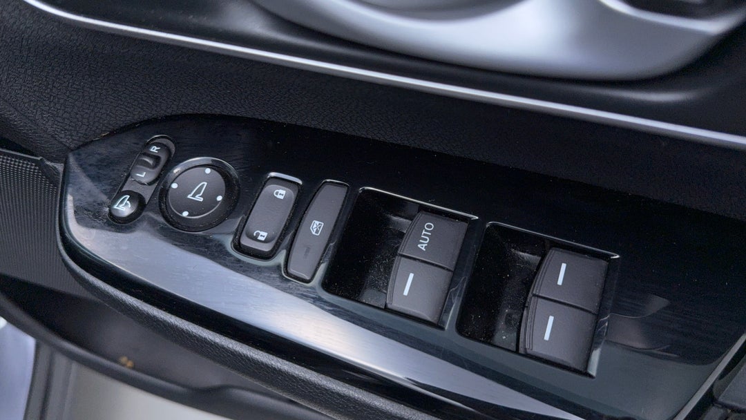 2018 Honda CR-V Vti (2wd), Automatic, 77457 km, Drivers Side Door Panel Controls