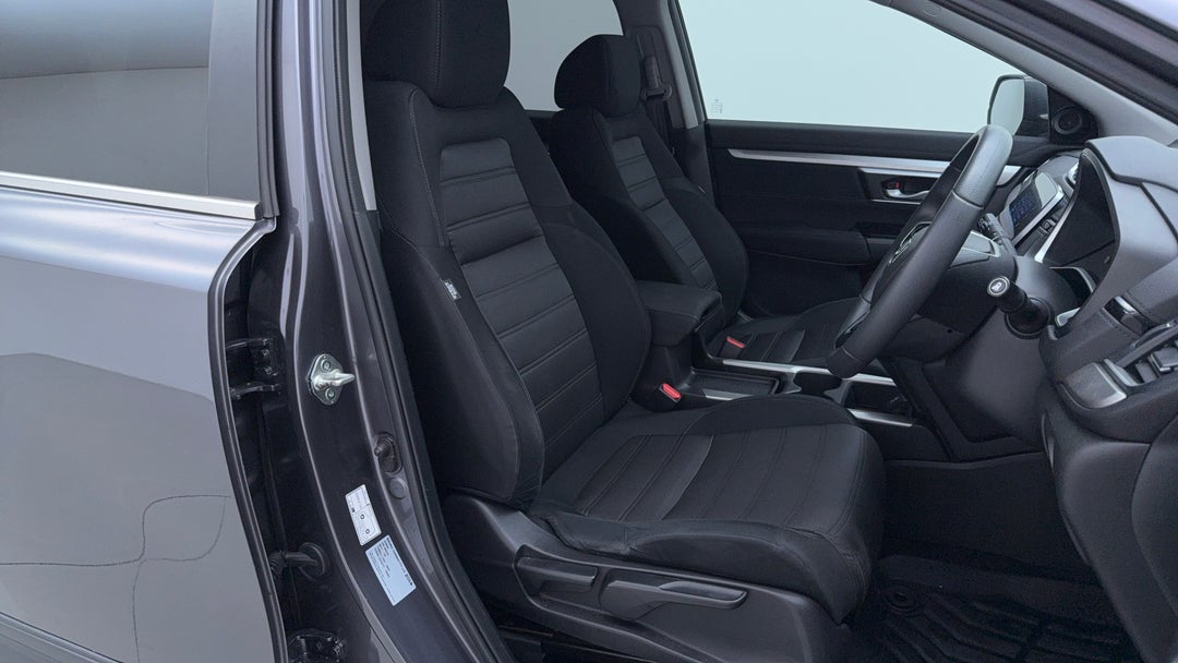 2018 Honda CR-V Vti (2wd), Automatic, 77457 km, Right Side Front Door Cabin View