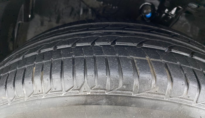 2016 Honda City V MT PETROL, Petrol, Manual, 62,146 km, Left Front Tyre Tread