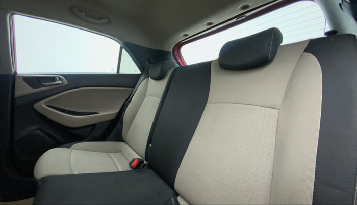 2015 Hyundai Elite i20 ASTA 1.4 CRDI, Diesel, Manual, 66,412 km, Right Side Rear Door Cabin