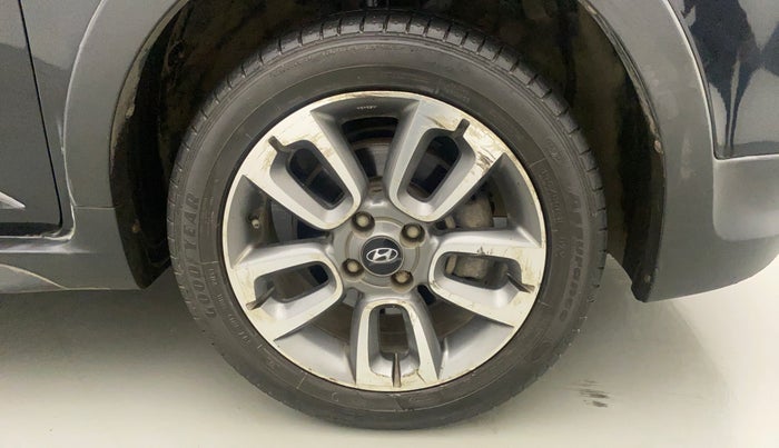 2015 Hyundai i20 Active 1.2 S, CNG, Manual, 45,351 km, Right Front Wheel