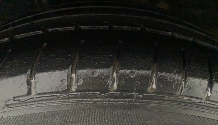 2015 Hyundai i20 Active 1.2 S, CNG, Manual, 45,351 km, Left Front Tyre Tread
