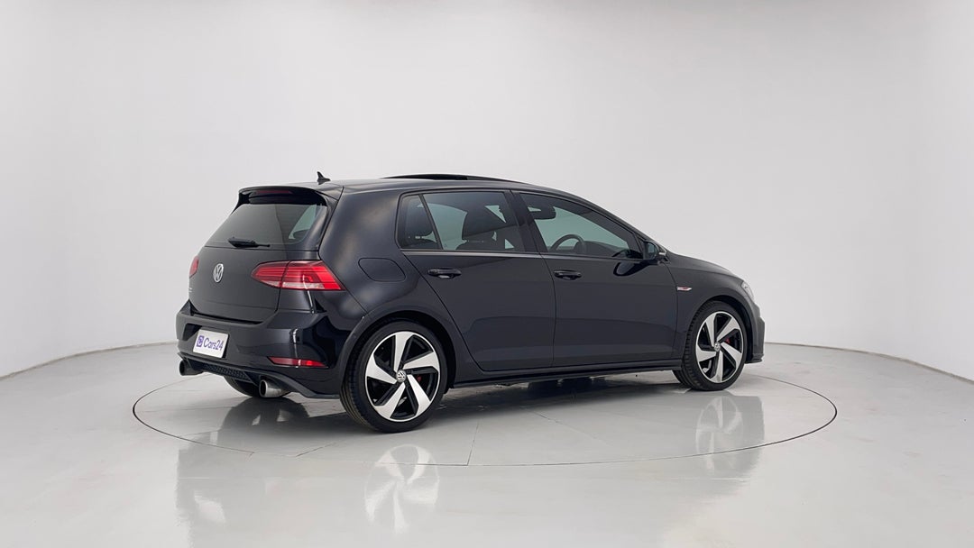 2017 Volkswagen Golf Gti, Automatic, 150647 km, Right Back Diagonal (45- Degree) View