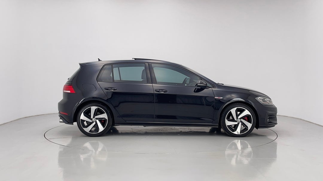 2017 Volkswagen Golf Gti, Automatic, 150647 km, Right Side View